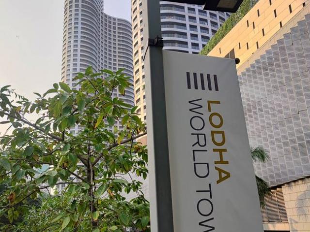 Resale | 4 BHK + Pooja Room 2705 Sq.Ft. Apartment in Lodha Allura