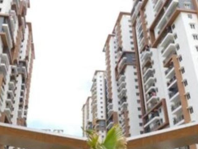 Resale | 4 BHK + Pooja Room 2781 Sq.Ft. Apartment in Aparna Sarovar Zenith