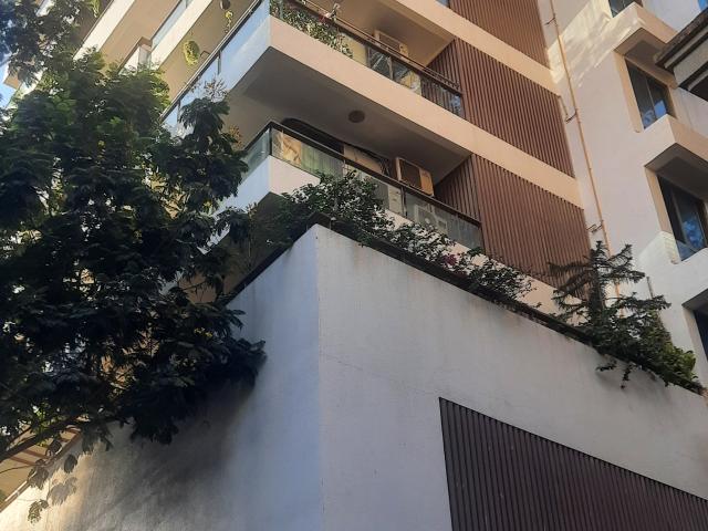 Resale | 4 BHK + Pooja Room 2900 Sq.Ft. Apartment in Brand Newbuilding