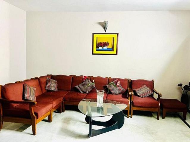 Resale | 4 BHK + Pooja Room 3250 Sq.Ft. Apartment in Banjara Hills