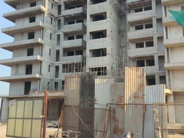 Resale | 4 BHK + Pooja Room 3300 Sq.Ft. Apartment in Sector 82