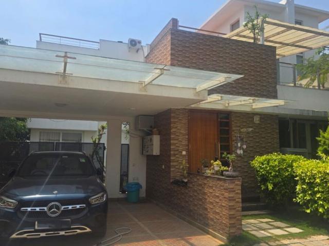Resale | 4 BHK + Pooja Room 3500 Sq.Ft. Villa in Sterling Villa Grande Phase 2