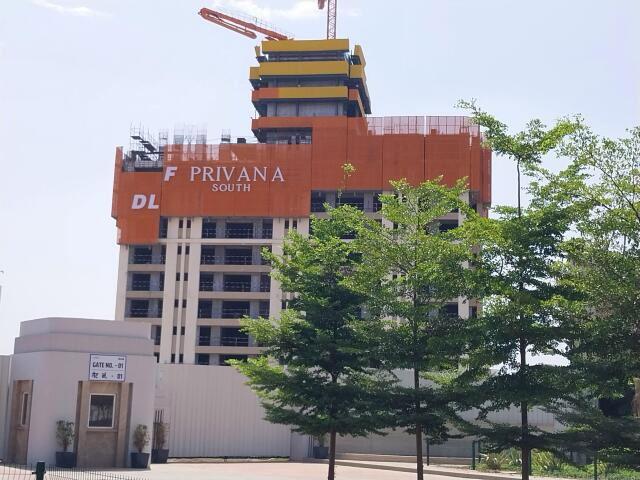 Resale | 4 BHK + Pooja Room 3577 Sq.Ft. Apartment in DLF Privana South