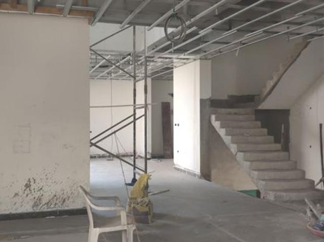 Resale | 4 BHK + Pooja Room 3800 Sq.Ft. Apartment in Film Nagar