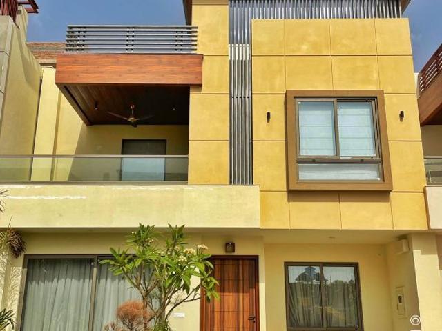 Resale | 4 BHK + Pooja Room,Extra Room 2450 Sq.Ft. Villa in Manglam Anantara The Villas