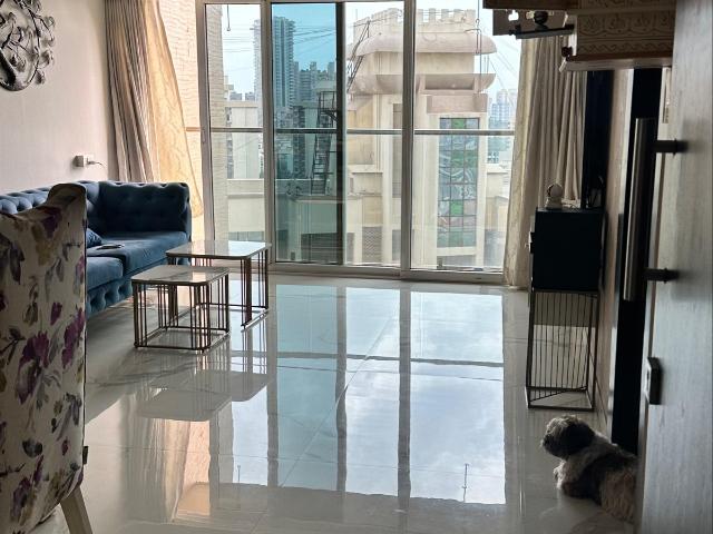 Resale | 4 BHK + Pooja Room,Servant Room 1400 Sq.Ft. Apartment in Andheri West