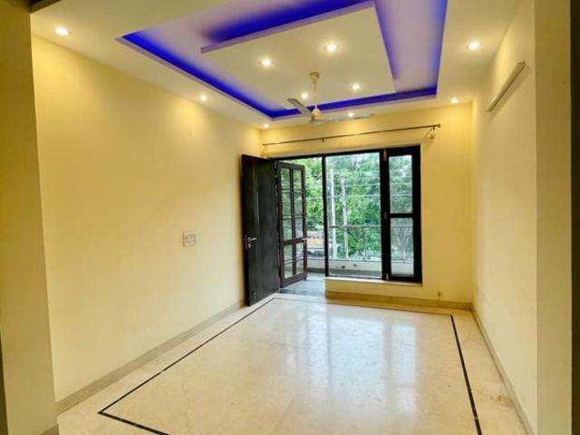 Resale | 4 BHK + Pooja Room,Servant Room 2000 Sq.Ft. Independent House in Ansal Florence Classic