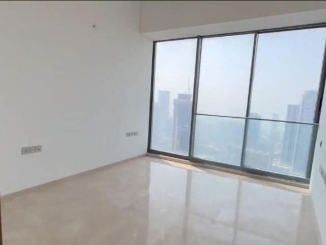 Resale | 4 BHK + Pooja Room,Servant Room 2159 Sq.Ft. Apartment in Rustomjee Crown