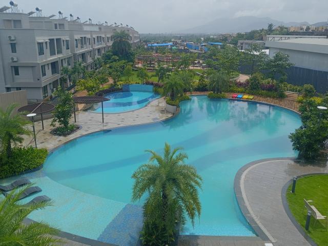 Resale | 4 BHK + Pooja Room,Servant Room 2200 Sq.Ft. Villa in Supreme Villagio
