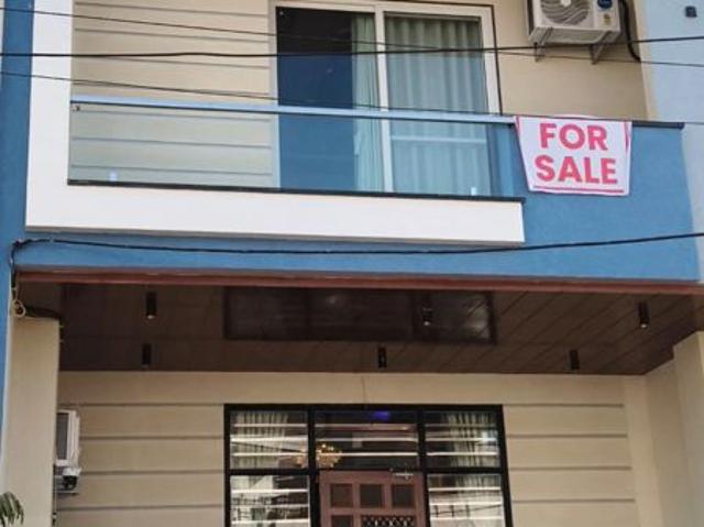 Resale | 4 BHK + Pooja Room,Servant Room 2600 Sq.Ft. Independent House in Gokulpura