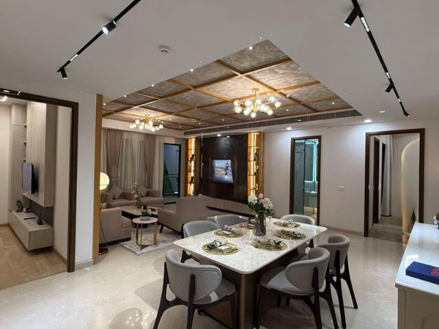 Resale | 4 BHK + Pooja Room,Servant Room 3460 Sq.Ft. Apartment in Hero Homes Palatial