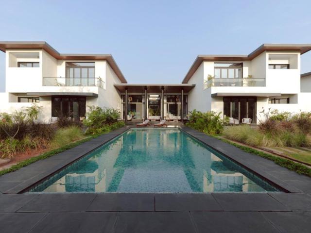 Resale | 4 BHK + Pooja Room,Servant Room 3400 Sq.Ft. Villa in Saffron Suites Alibaug