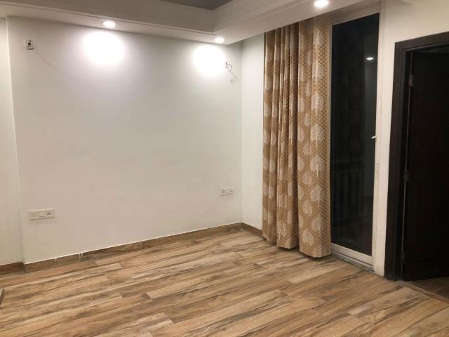 Resale | 4 BHK + Pooja Room,Servant Room 4110 Sq.Ft. Apartment in Meenakshi Elysia