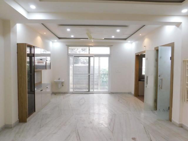 Resale | 4 BHK + Pooja Room,Servant Room,Extra Room 3500 Sq.Ft. Villa in Manjeera Purple Town