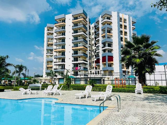 Resale | 4 BHK + Pooja Room,Servant Room,Study Room 2535 Sq.Ft. Apartment in Ratan Galaxy