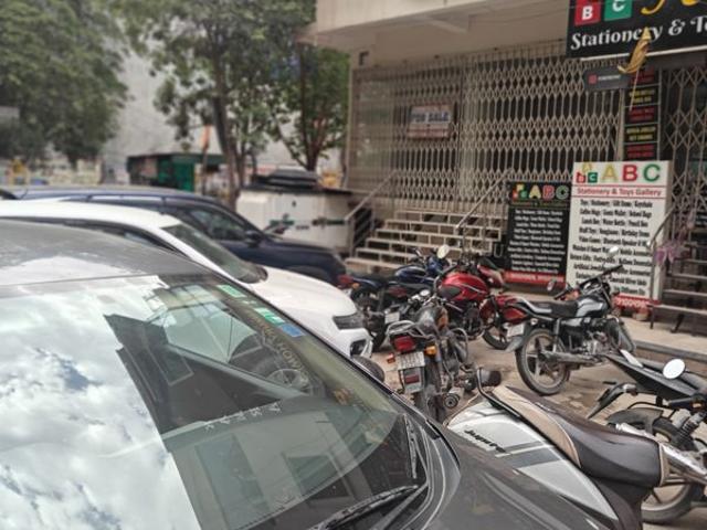 Resale | 4 BHK + Pooja Room,Servant Room,Study Room 350 Sq.Mt. Villa in AIPL Joy Square