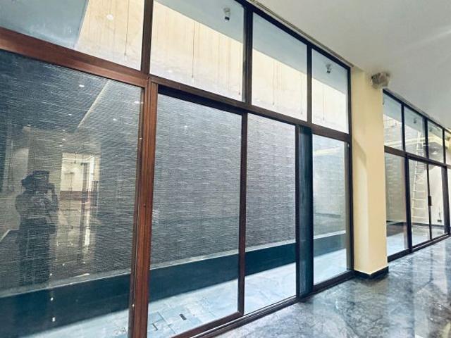 Resale | 4 BHK + Pooja Room,Servant Room,Study Room,Extra Room,Basement,Store Room 200 Sq.Yd. Independent House in Lajpat Nagar I