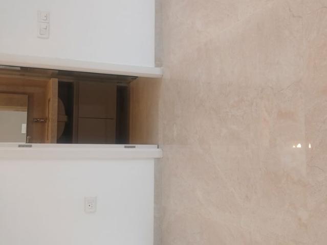 Resale | 4 BHK + Pooja Room,Servant Room,Study Room,Extra Room,Basement,Store Room 2850 Sq.Ft. Apartment in Hiranandani Adalia A