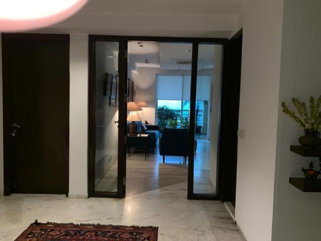 Resale | 4 BHK + Pooja Room,Servant Room,Study Room,Extra Room,Basement,Store Room 3034 Sq.Ft. Apartment in Unitech The Close North