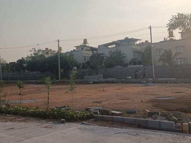 Resale | 4 BHK + Pooja Room,Servant Room,Study Room,Extra Room,Store Room 2400 Sq.Ft. Villa in Jigani