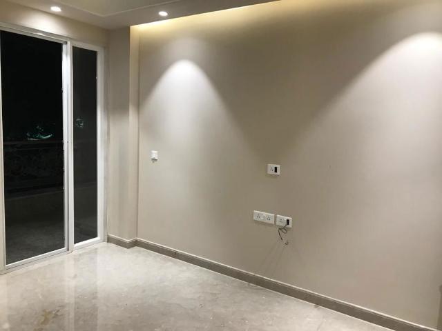 Resale | 4 BHK + Pooja Room,Servant Room,Study Room,Extra Room,Store Room 2700 Sq.Ft. Apartment in Greater Kailash II