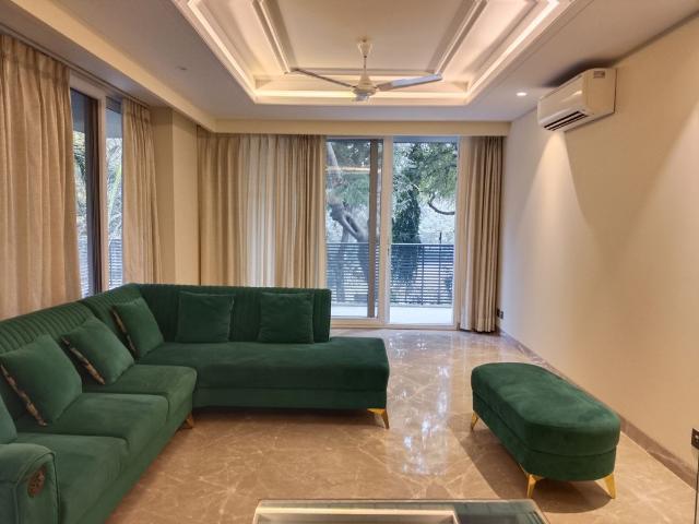 Resale | 4 BHK + Pooja Room,Servant Room,Study Room,Extra Room,Store Room 4500 Sq.Ft. Apartment in Panchsheel Park