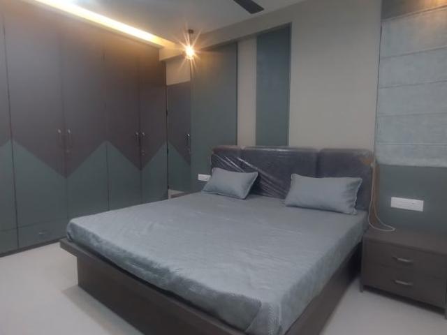 Resale | 4 BHK + Pooja Room,Servant Room,Study Room,Extra Room 1691 Sq.Ft. Apartment in Balji Urban Park