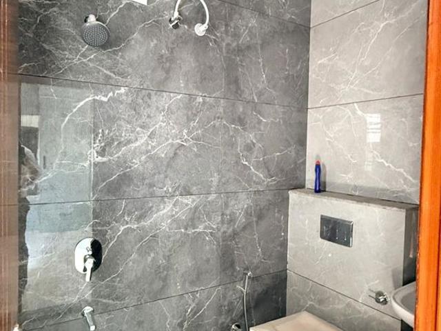 Resale | 4 BHK + Pooja Room,Servant Room,Study Room,Extra Room 128 Sq.Yd. Independent House in Sector 124