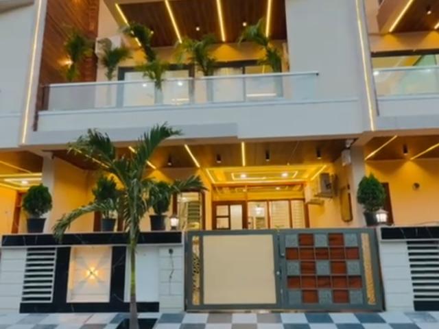 Resale | 4 BHK + Pooja Room,Servant Room,Study Room,Extra Room 2500 Sq.Ft. Villa in Jagatpura