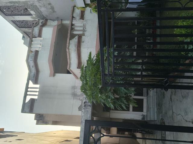 Resale | 4 BHK + Pooja Room,Servant Room,Study Room,Extra Room 270 Sq.Yd. Villa in Shipra Suncity