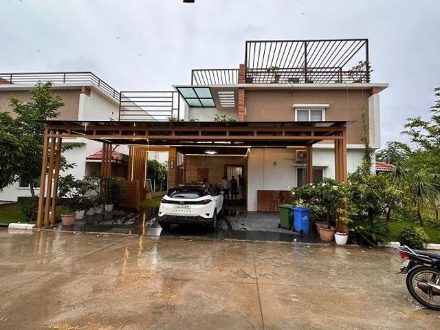 Resale | 4 BHK + Pooja Room,Servant Room,Study Room,Extra Room 3000 Sq.Ft. Villa in Mokila