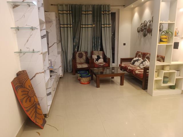 Resale | 4 BHK + Pooja Room,Servant Room,Study Room,Extra Room 4545 Sq.Ft. Apartment in Parx Laureate