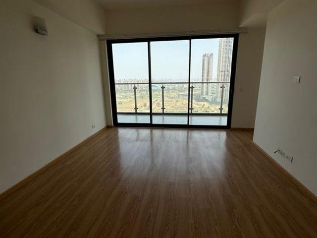 Resale | 4 BHK + Pooja Room,Servant Room,Study Room,Extra Room 4992 Sq.Ft. Apartment in M3M Golf Estate Fairway East