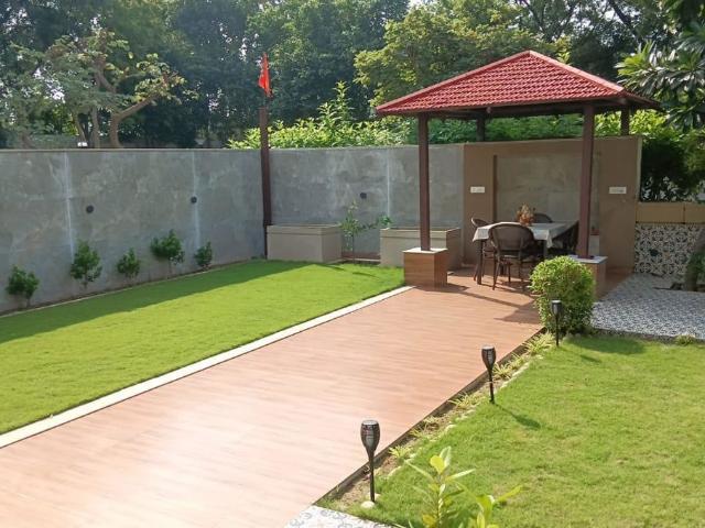 Resale | 4 BHK + Pooja Room,Servant Room,Study Room,Extra Room 4000 Sq.Ft. Villa in Vipul Tatvam Villas