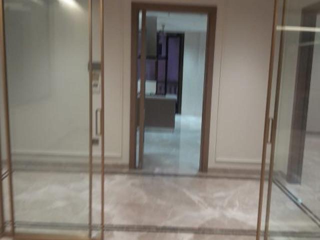 Resale | 4 BHK + Pooja Room,Servant Room,Study Room,Extra Room 400 Sq.Yd. Villa in DLF Phase IV