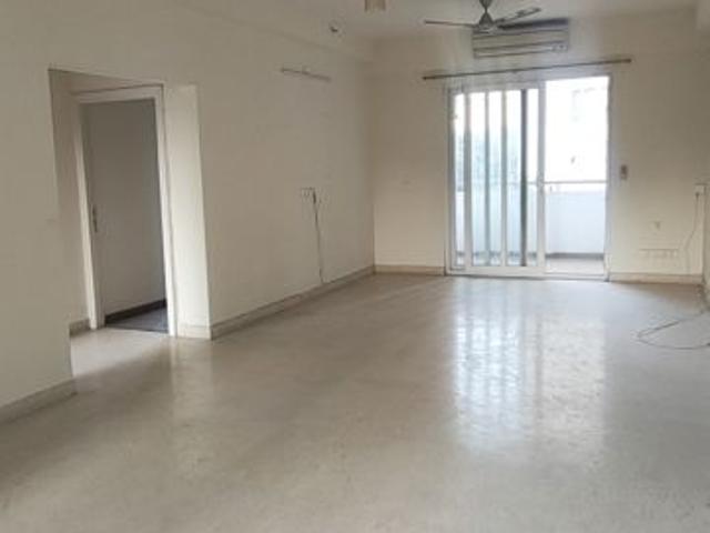 Resale | 4 BHK + Pooja Room,Servant Room,Study Room,Extra Room 4200 Sq.Ft. Penthouse in Emaar MGF The Palm Drive Villas