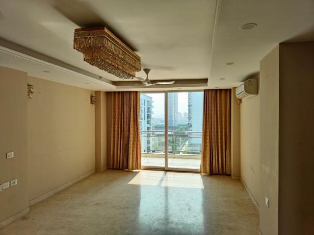 Resale | 4 BHK + Pooja Room,Servant Room,Study Room,Extra Room 4226 Sq.Ft. Apartment in Homeland Buildwell Heights