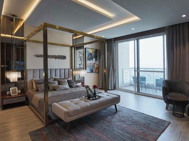 Resale | 4 BHK + Pooja Room,Servant Room,Study Room,Extra Room 4350 Sq.Ft. Apartment in Experion Windchants