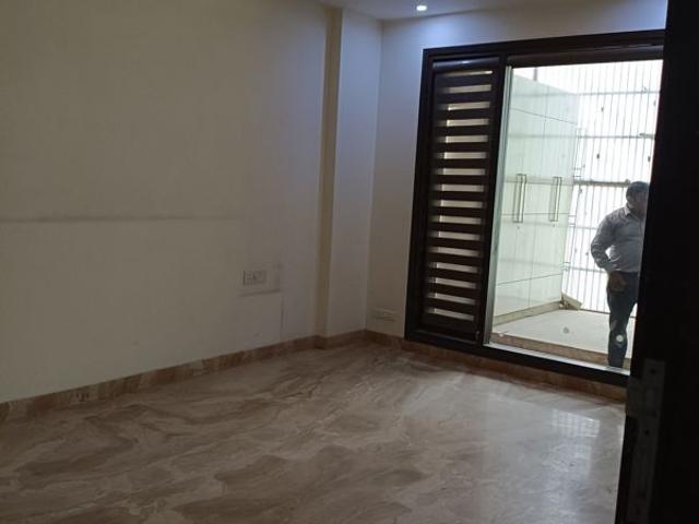 Resale | 4 BHK + Pooja Room,Servant Room,Study Room,Extra Room 500 Sq.Yd. Independent House in Maharani Bagh