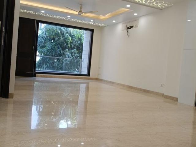 Resale | 4 BHK + Pooja Room,Servant Room,Study Room,Extra Room 500 Sq.Yd. Independent House in Maharani Bagh