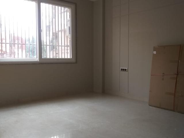 Resale | 4 BHK + Pooja Room,Servant Room,Study Room,Extra Room 502 Sq.Yd. Independent House in Maharani Bagh