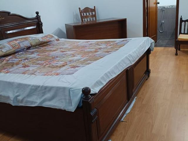 Resale | 4 BHK + Pooja Room,Servant Room,Study Room,Extra Room 506 Sq.Yd. Independent House in Maharani Bagh