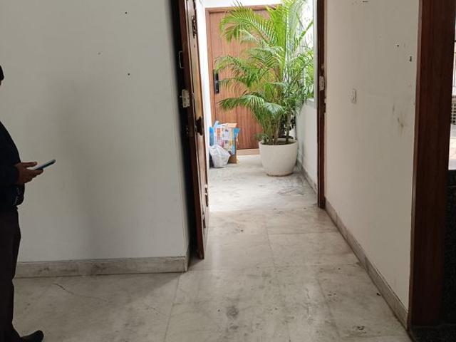 Resale | 4 BHK + Pooja Room,Servant Room,Study Room,Extra Room 506 Sq.Yd. Independent House in Maharani Bagh