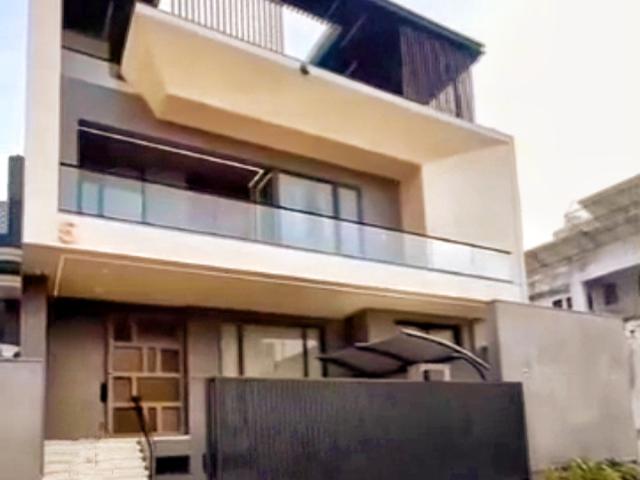 Resale | 4 BHK + Pooja Room,Servant Room,Study Room,Extra Room 6500 Sq.Ft. Independent House in Tonk Road