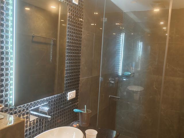 Resale | 4 BHK + Pooja Room,Servant Room,Study Room,Extra Room 7000 Sq.Ft. Villa in Tata Primanti Villas