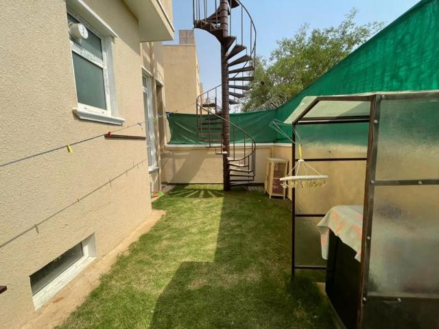 Resale | 4 BHK + Pooja Room,Servant Room,Store Room 267 Sq.Yd. Villa in Emaar Marbella