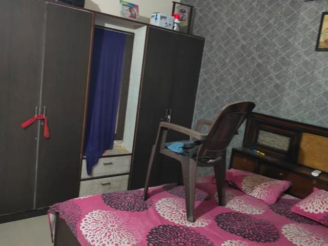 Resale | 4 BHK + Pooja Room,Store Room 150 Sq.Yd. Apartment in Kharar Road