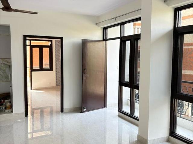 Resale | 4 BHK + Pooja Room,Study Room,Basement 2500 Sq.Ft. Apartment in Dwarka