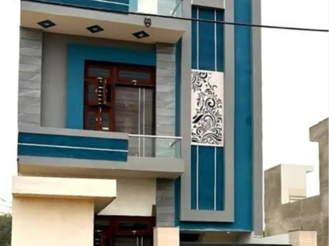 Resale | 4 BHK + Pooja Room,Study Room,Extra Room 1500 Sq.Ft. Villa in Sp Luxury Villa