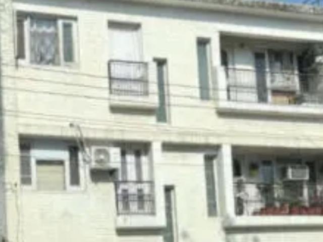Resale | 4 BHK + Pooja Room,Study Room,Extra Room 250 Sq.Yd. Independent House in Sector 19